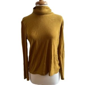 Uniqlo Turtleneck Thermal